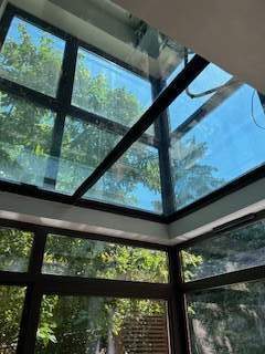 Nous sommes des spécialistes de la miroiterie sur mesure !